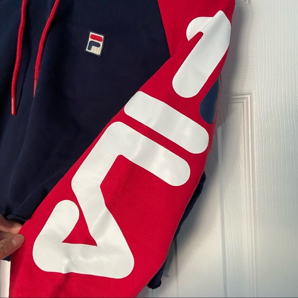 UO x Fila Cropped Hoodie - Picture 3 of 6